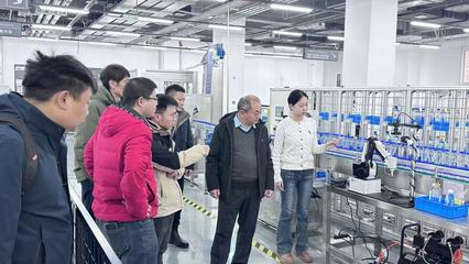 揚州經(jīng)濟技術(shù)開發(fā)區(qū)科技局李俊副局長一行訪問機械工程學(xué)院，共促工程與技術(shù)研究發(fā)展